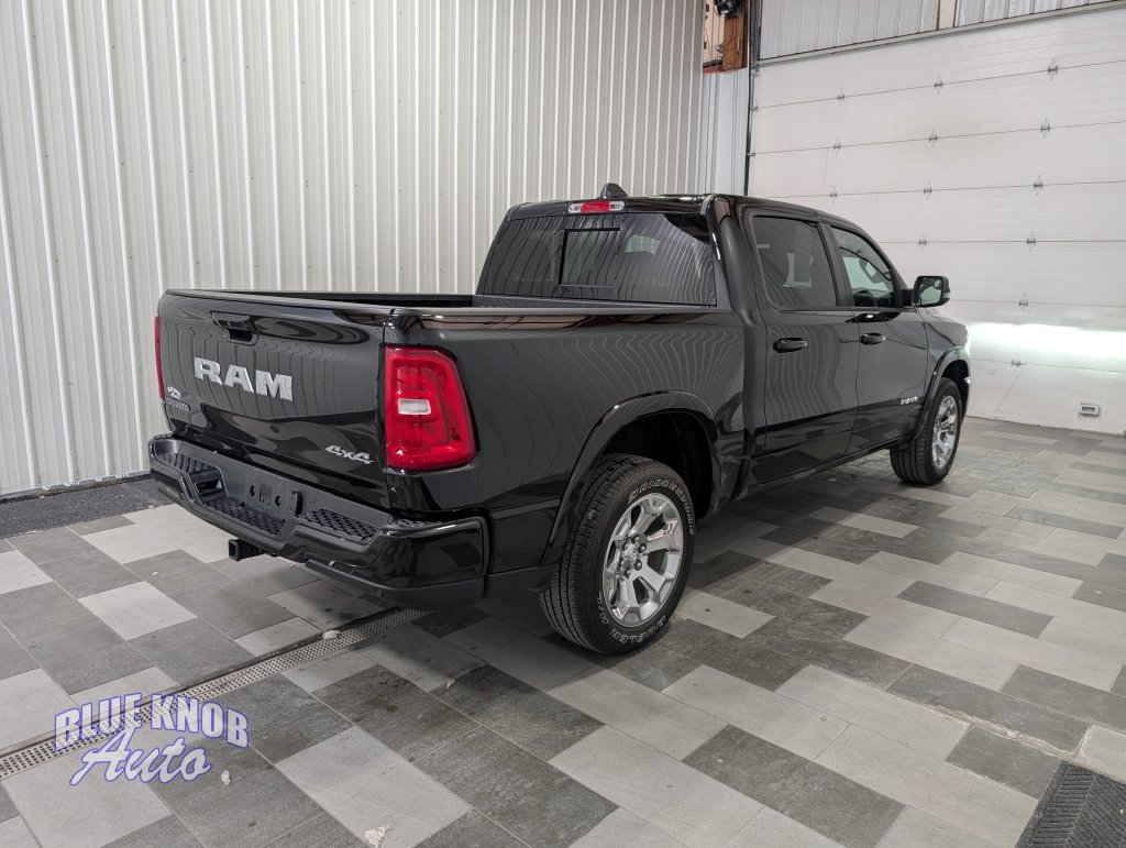 Used 2025 RAM 1500 Big Horn AWD/4WD image 5