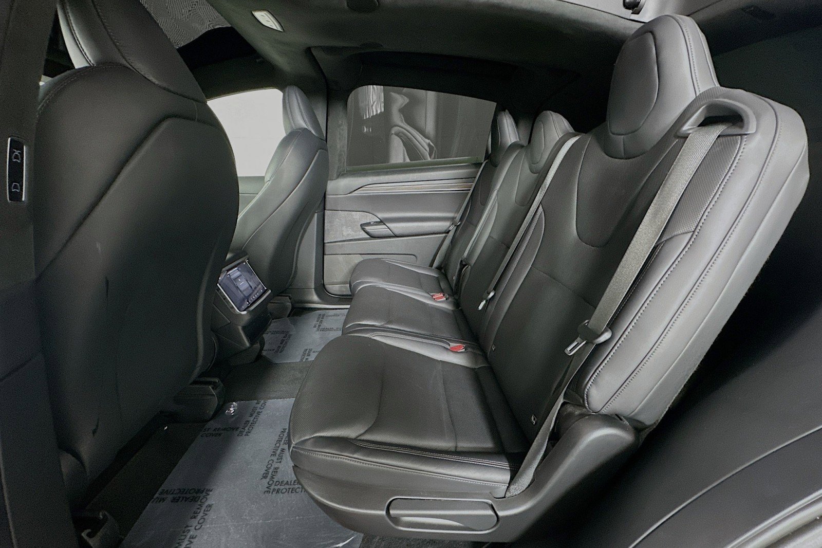 Used 2023 Tesla Model X image 9