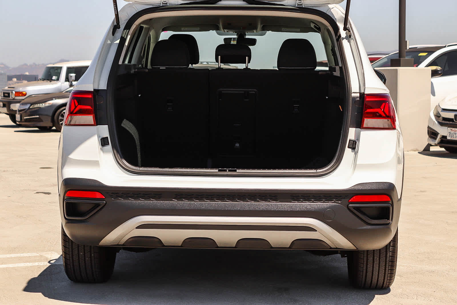 Certified 2023 Volkswagen Taos S FWD image 27