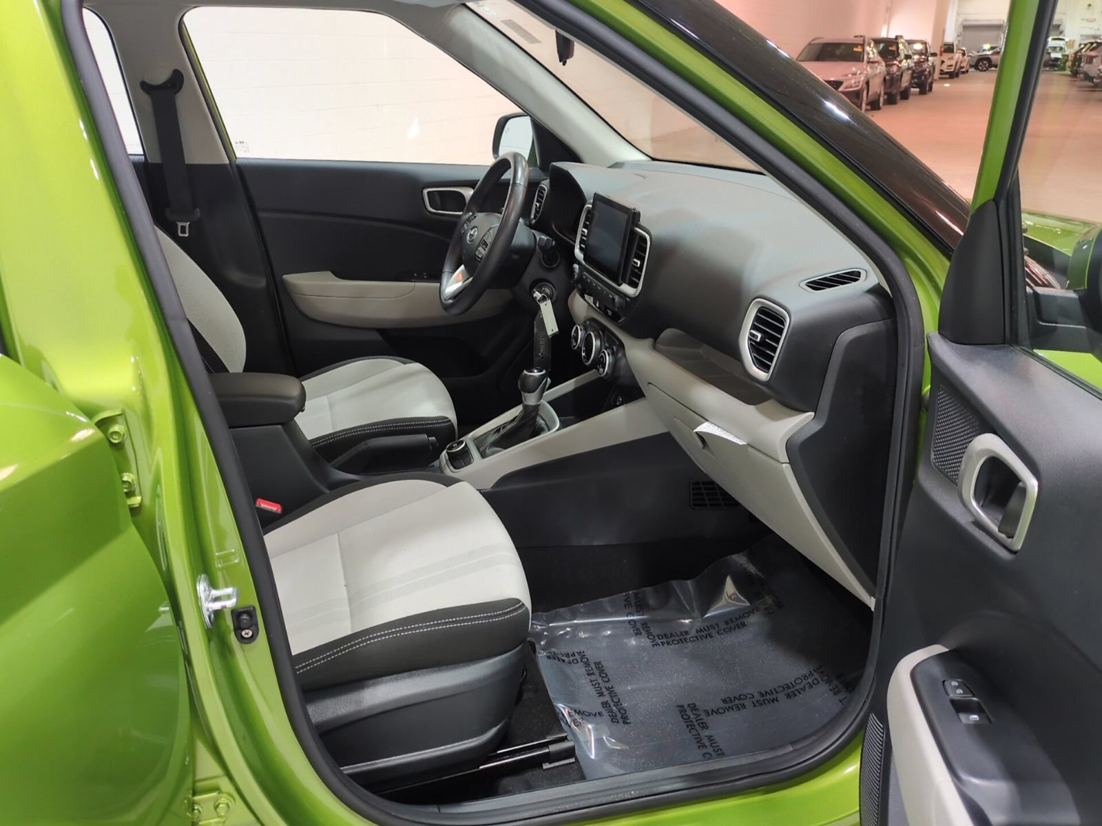 Certified 2023 Hyundai Venue SEL FWD image 9