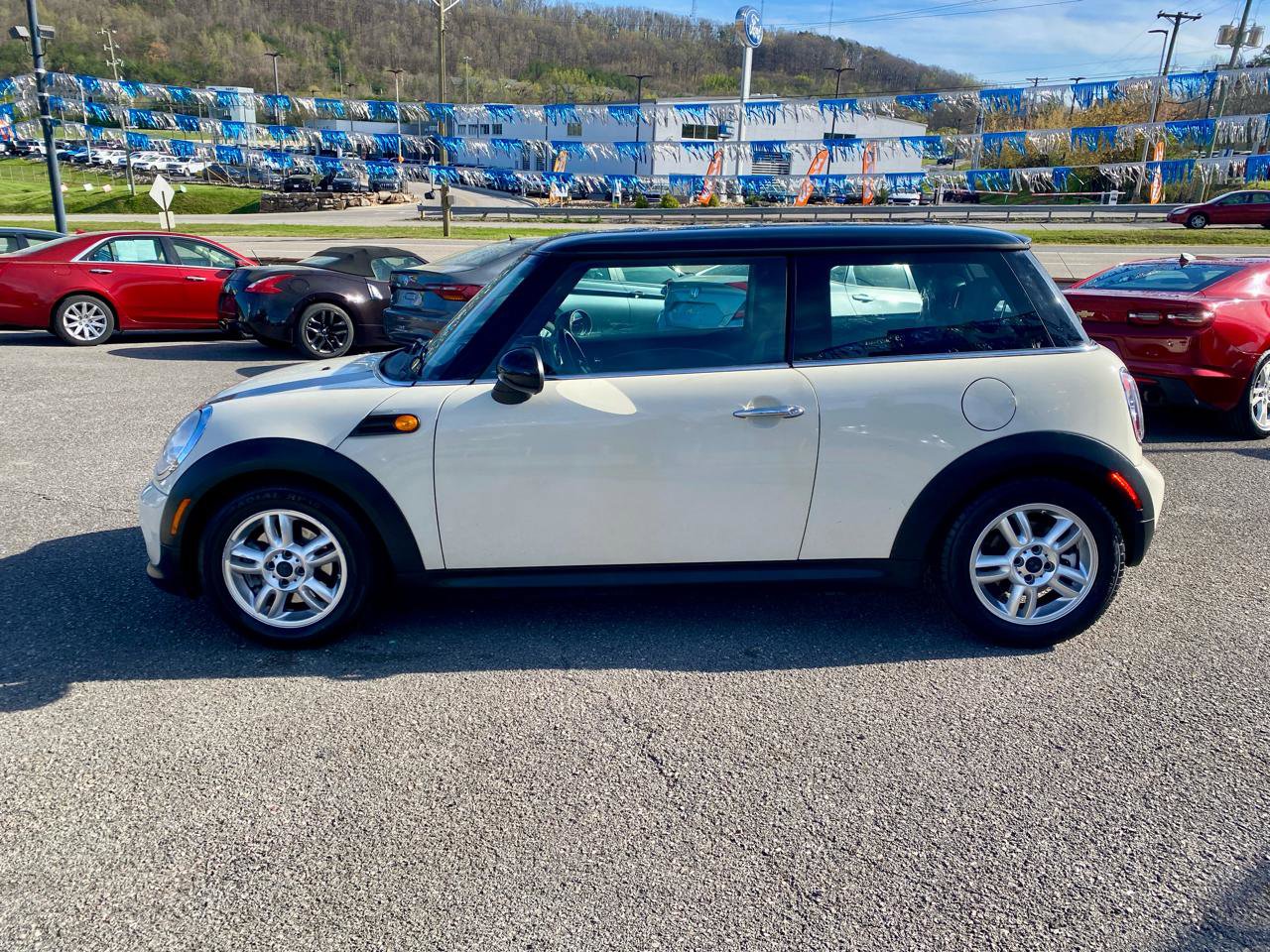Used 2013 MINI Cooper Hardtop image 4
