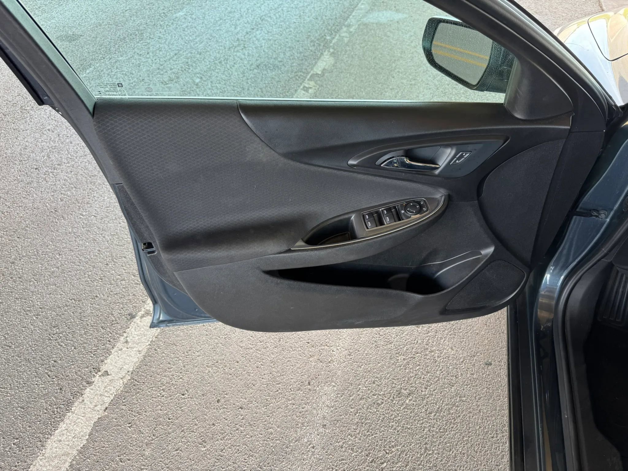 Used 2020 Chevrolet Malibu LT image 9