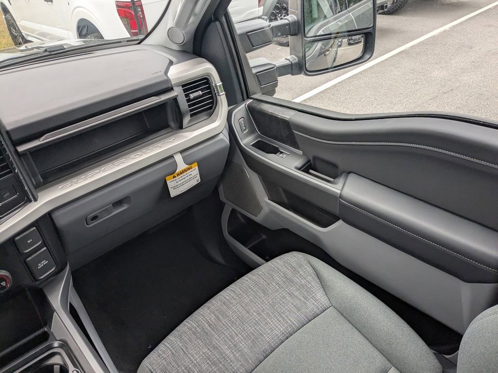New 2026 Ford F250 XLT AWD/4WD image 16