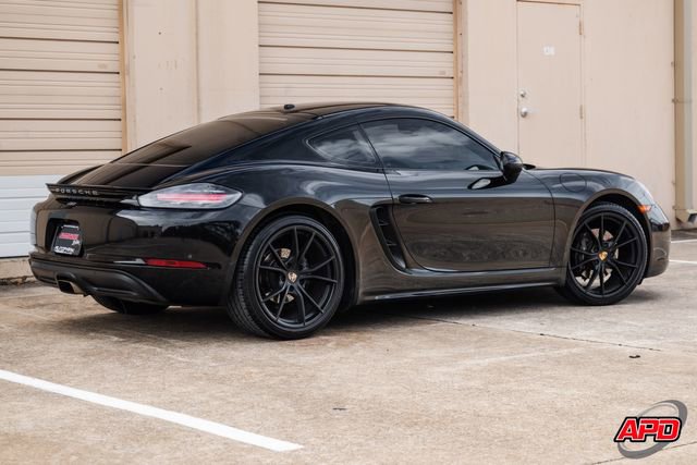 Used 2019 Porsche 718 Cayman RWD image 3