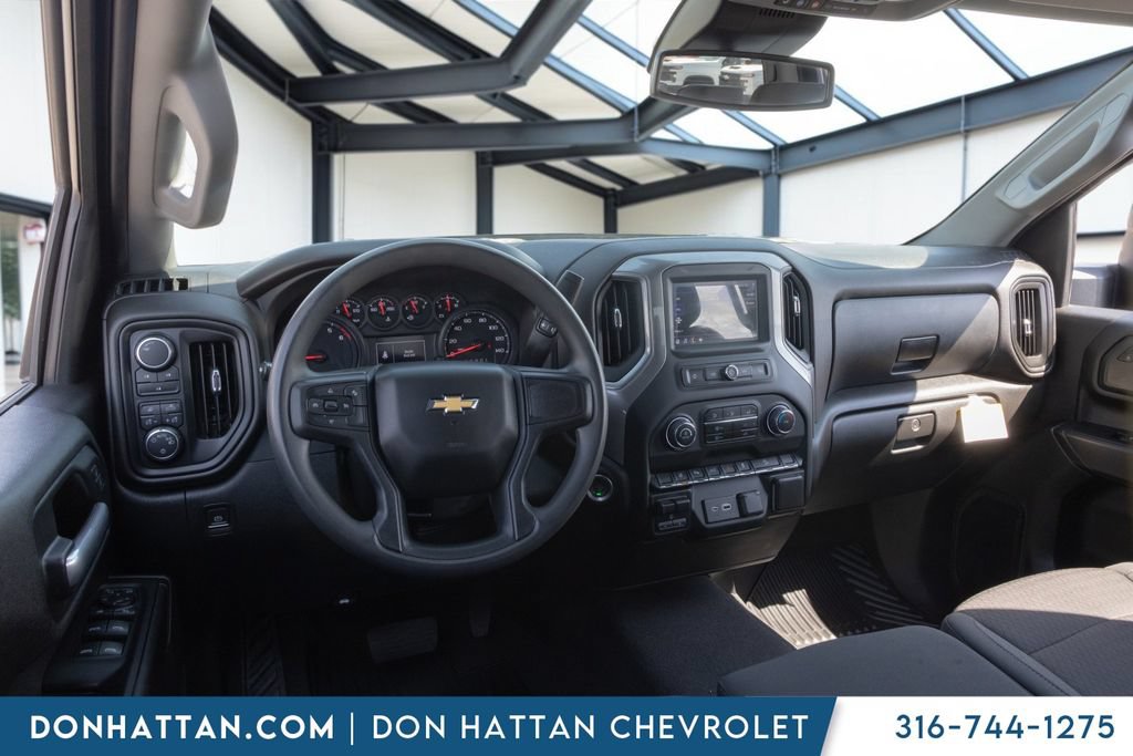 Used 2024 Chevrolet Silverado 2500 Custom w/ Custom Value Package AWD/4WD image 16