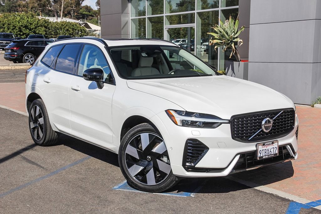 Used 2025 Volvo XC60 T8 Plus w/ Protection Package Premier