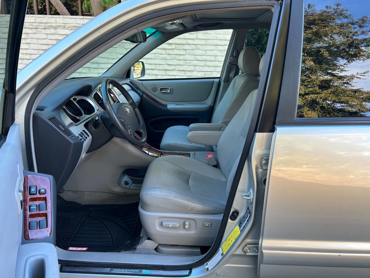 Used 2007 Toyota Highlander Sport image 26