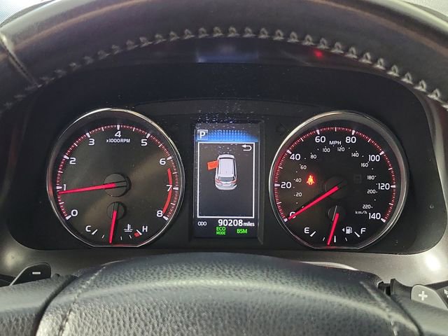 Used 2018 Toyota RAV4 SE w/ Power Extra Value Package FWD image 28