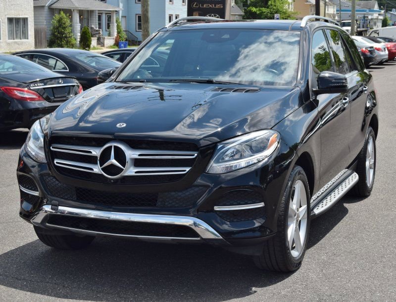 Used 2017 Mercedes-Benz GLE 350 4MATIC image 1