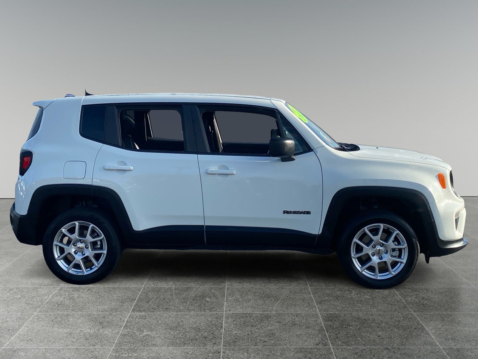 Used 2023 Jeep Renegade Latitude AWD/4WD image 6