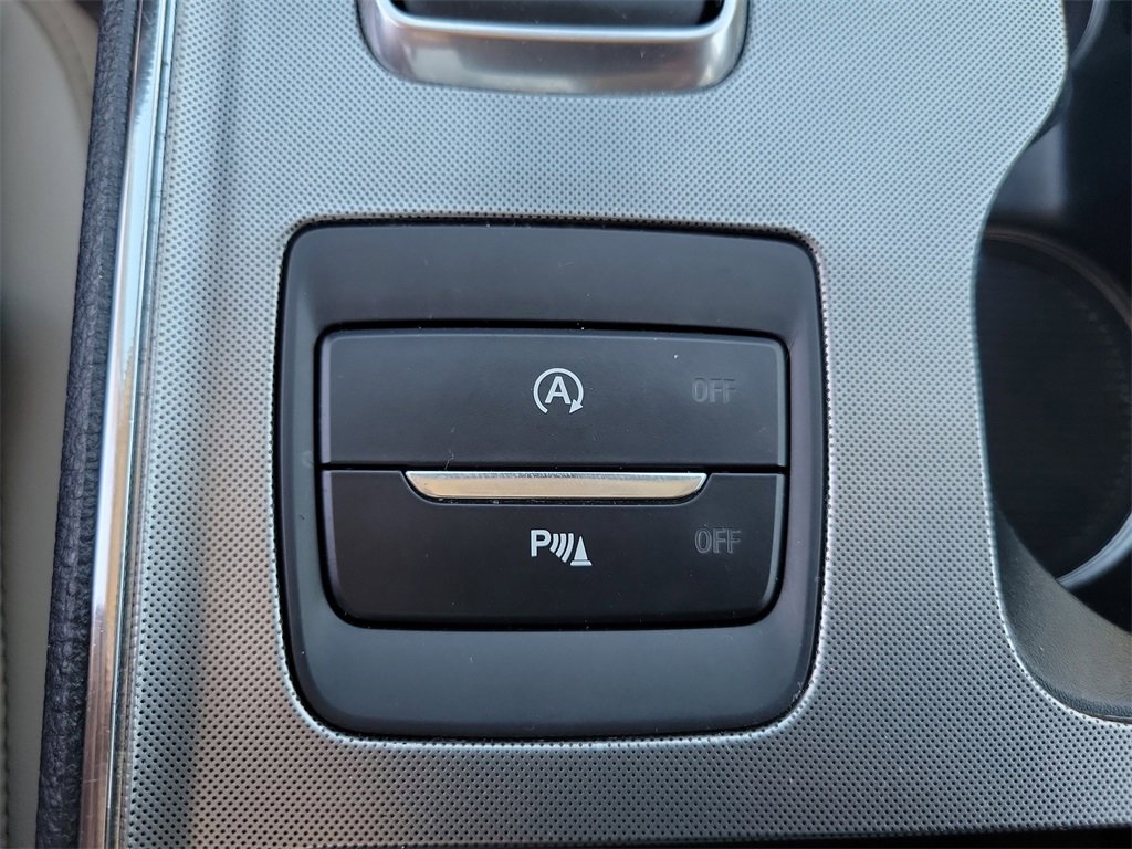 Used 2024 Ford Edge Titanium image 15