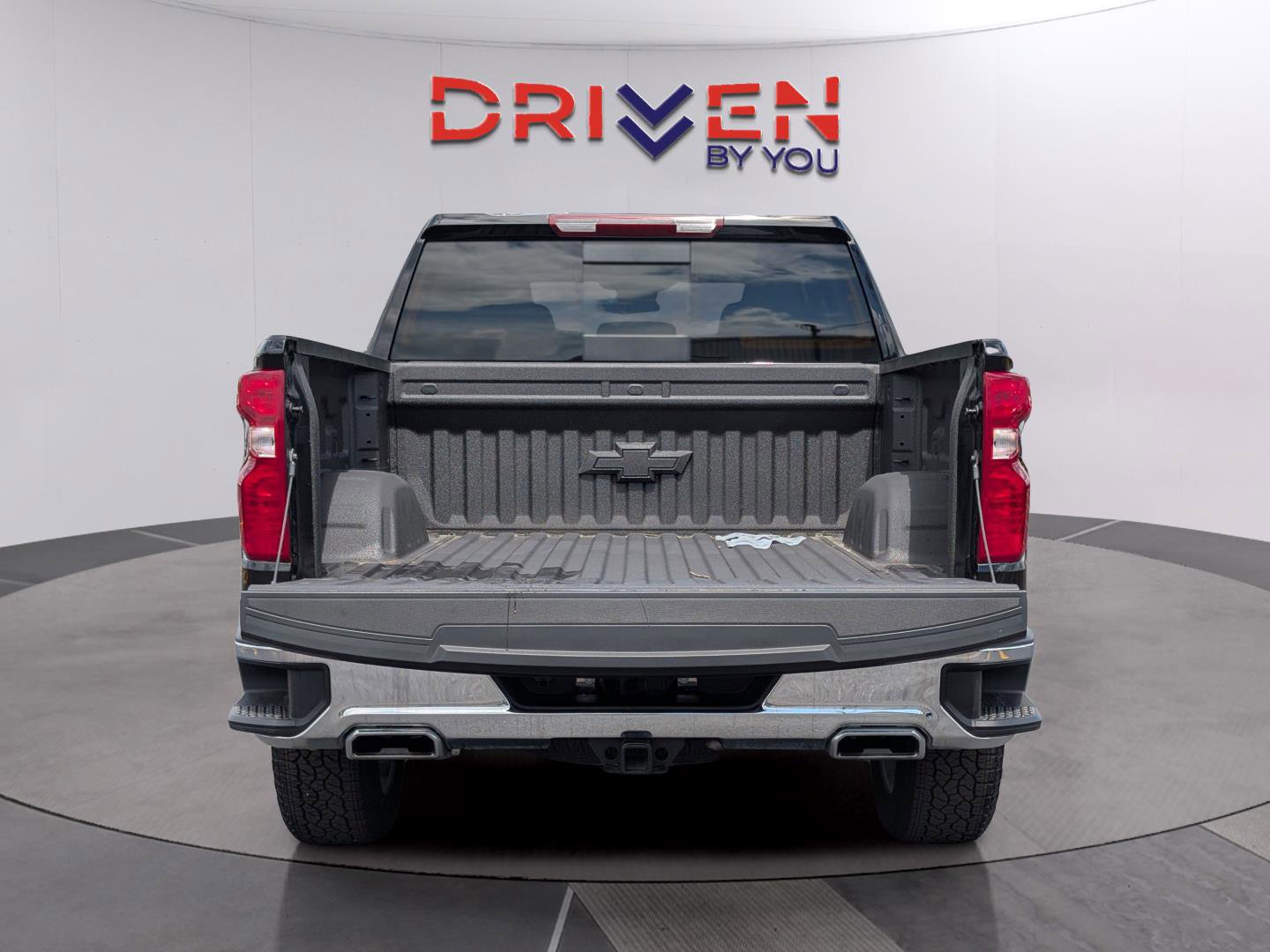 Used 2026 Chevrolet Silverado 1500 LT image 5