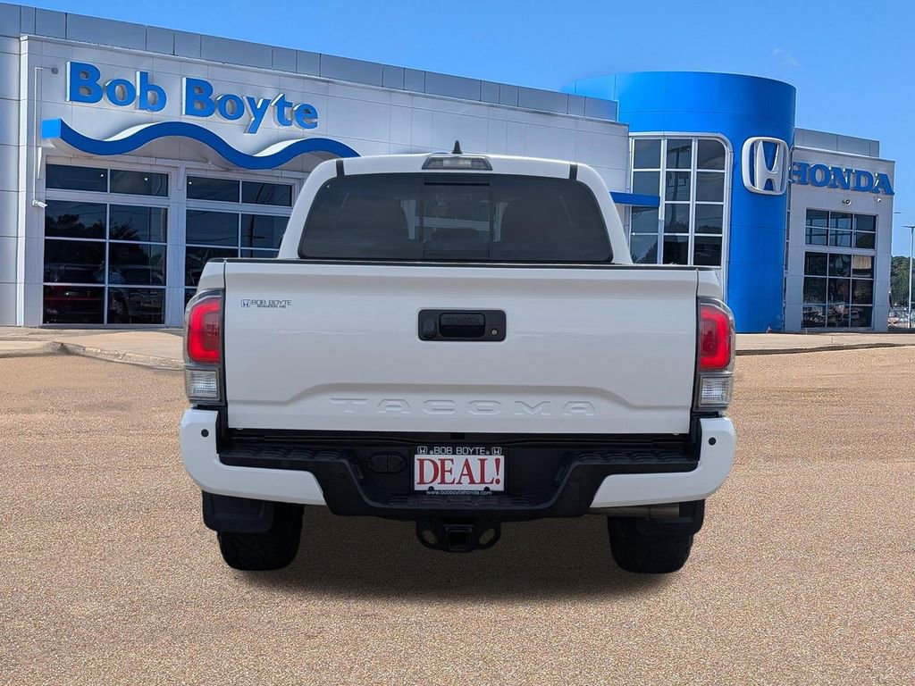 Used 2023 Toyota Tacoma TRD Sport w/ Technology Package image 4