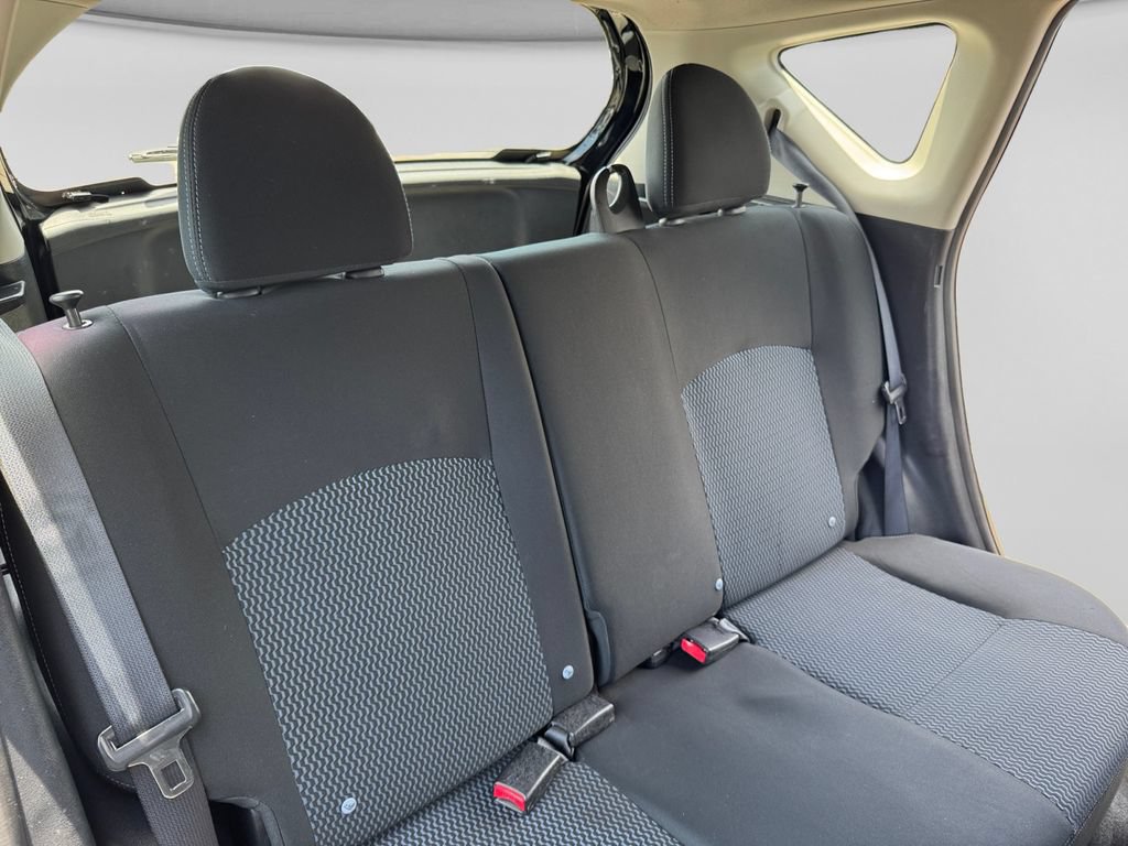Used 2016 Nissan Versa Note SV FWD image 21