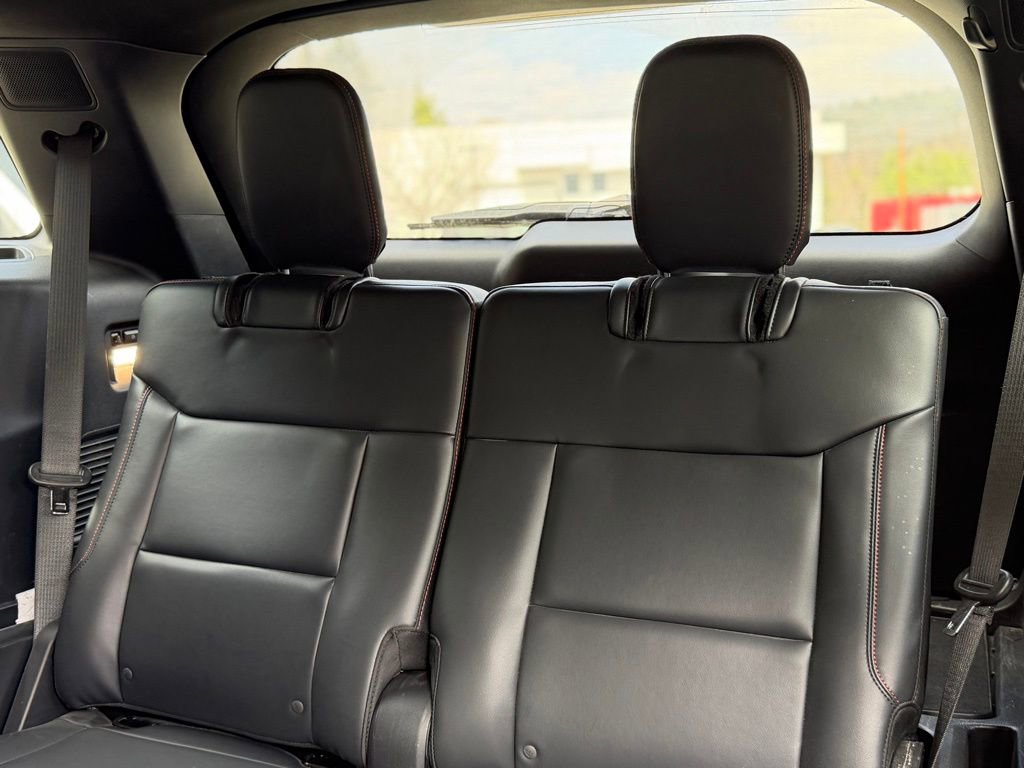 Used 2025 Ford Explorer ST AWD/4WD image 5