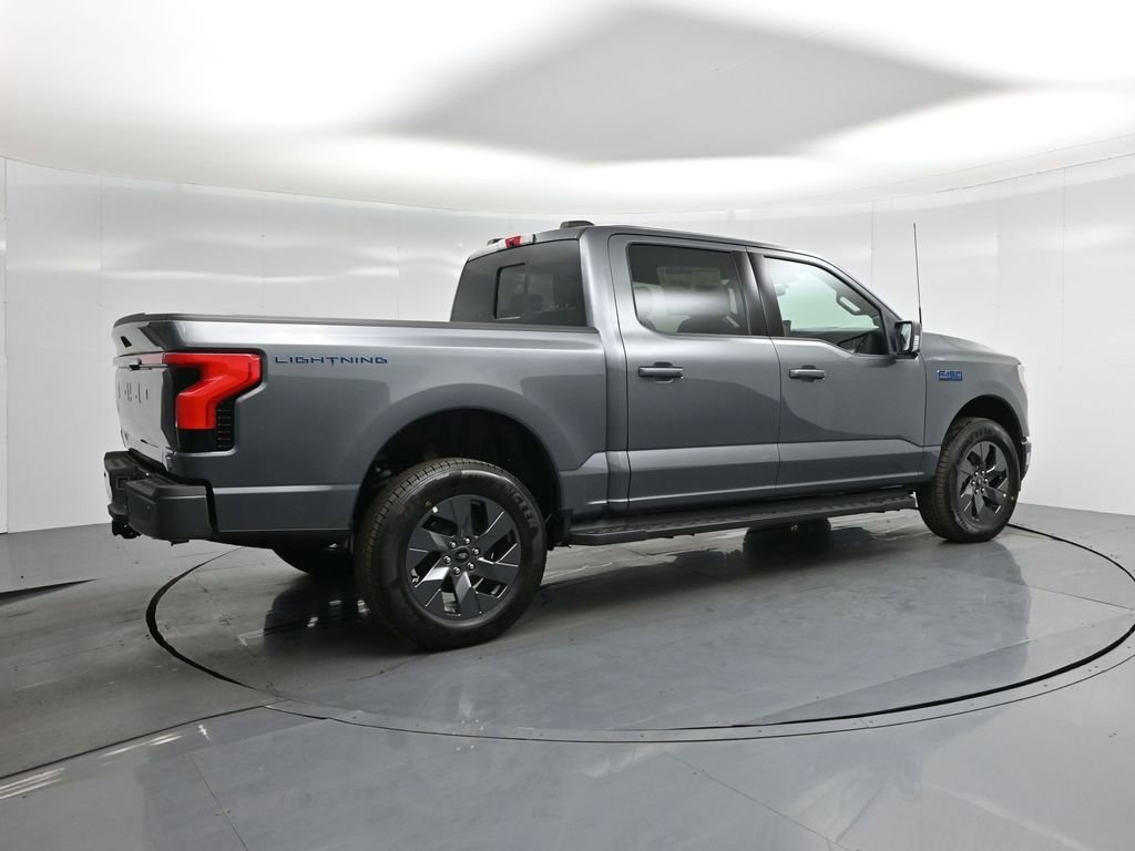 New 2025 Ford F150 Lightning Lariat image 29