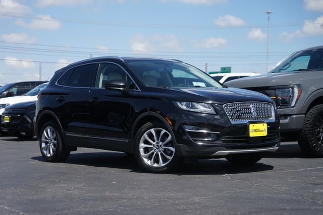 Used 2019 Lincoln MKC Select w/ Select Plus Package FWD image 2