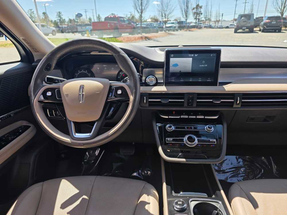 Used 2022 Lincoln Corsair AWD w/ Premium Package image 19