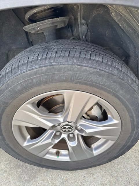 Used 2023 Toyota RAV4 XLE FWD image 22