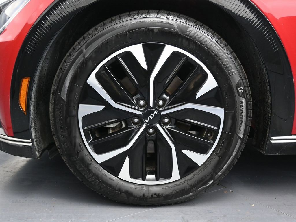 Used 2022 Kia EV6 Wind image 11