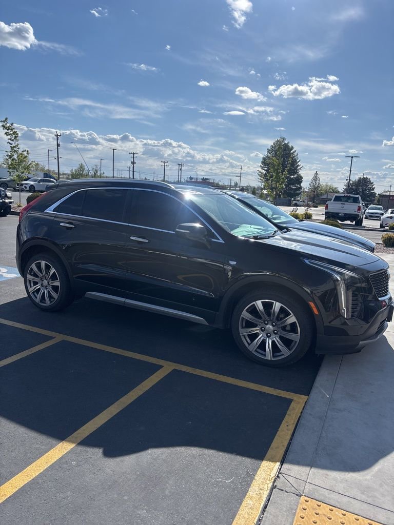 Used 2019 Cadillac XT4 Premium Luxury w/ Technology Package AWD/4WD image 6