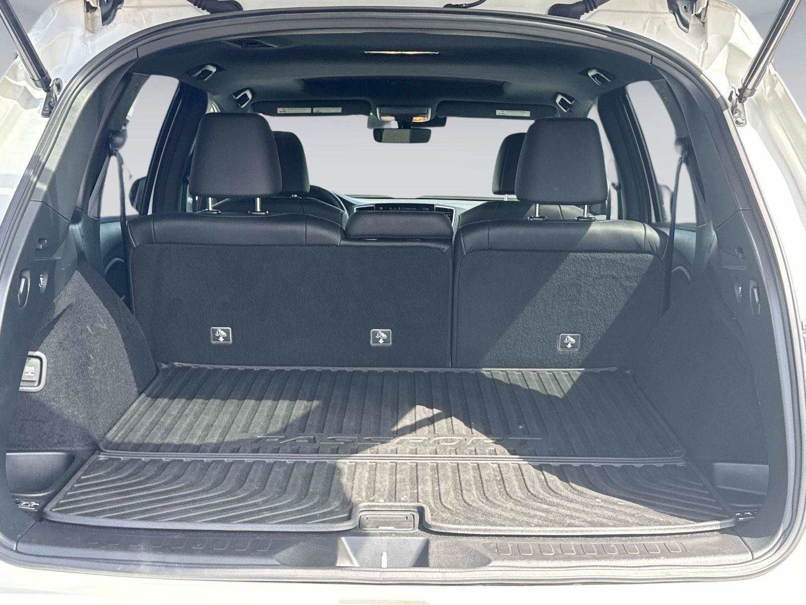 Used 2023 Honda Passport EX-L image 11