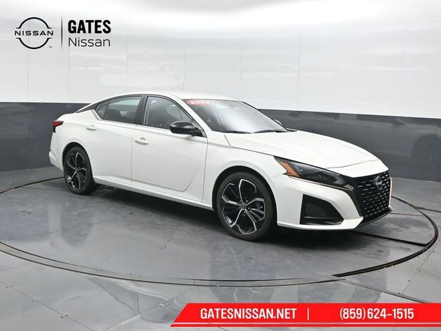 Used 2024 Nissan Altima 2.5 SR image 4