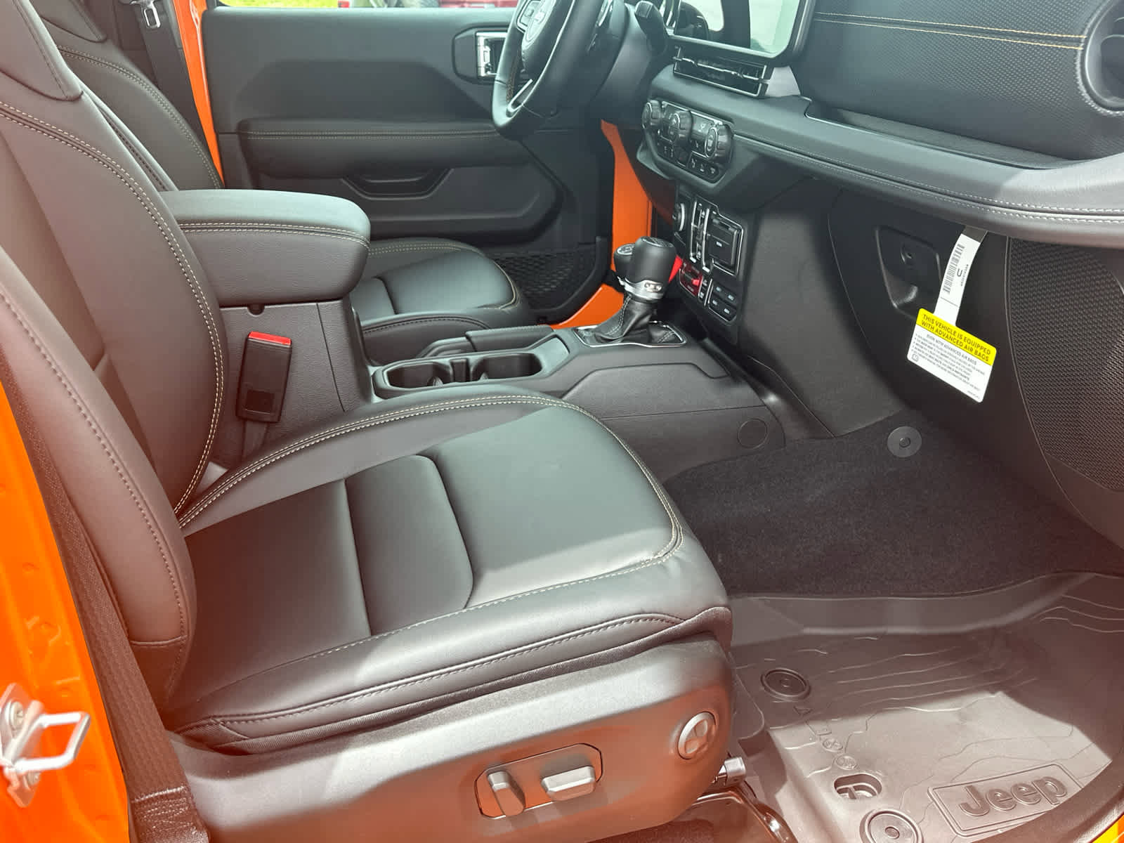 New 2025 Jeep Wrangler Unlimited Rubicon 392 image 16