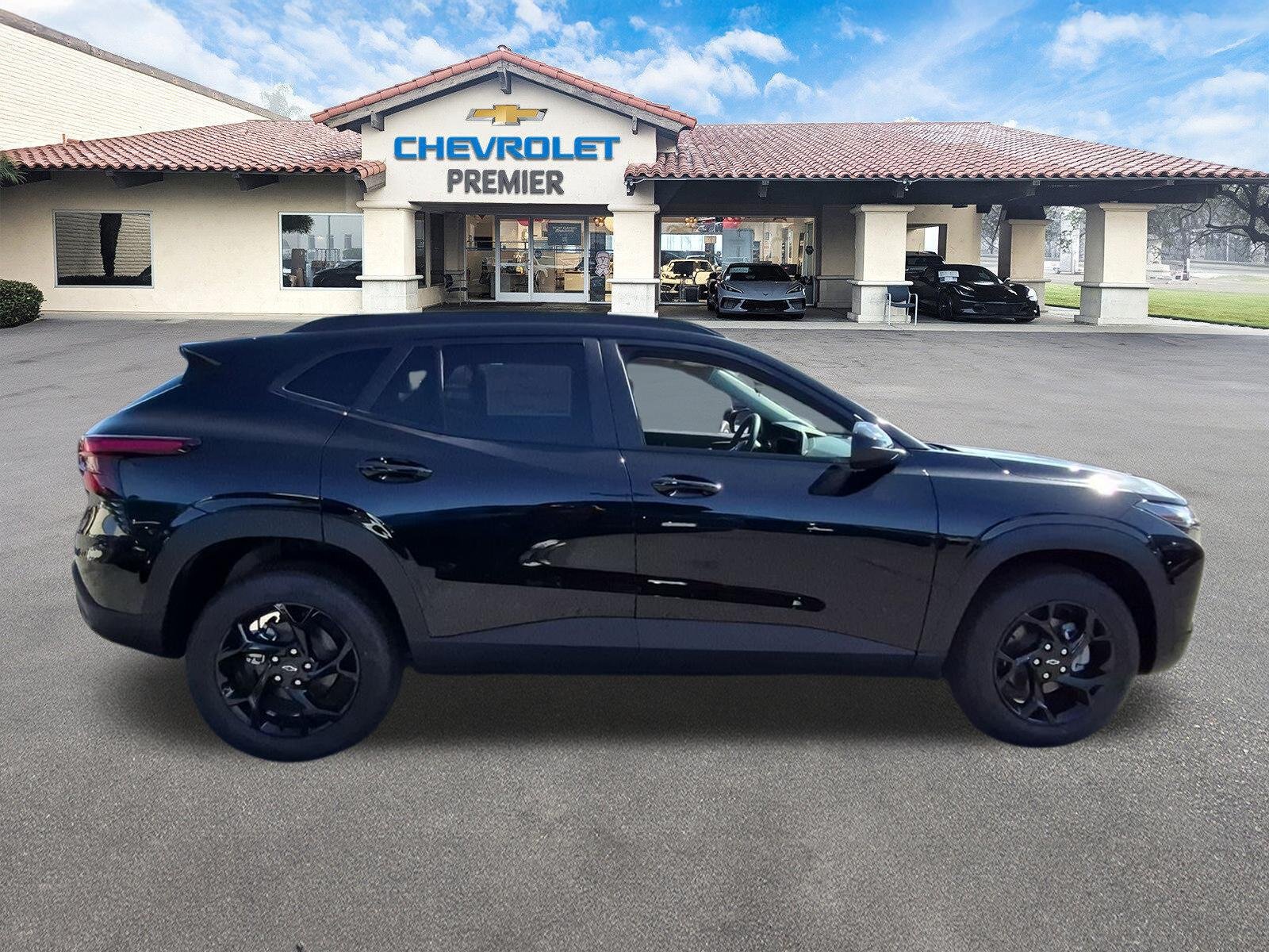 New 2026 Chevrolet Trax LT w/ Driver Confidence Package FWD image 9