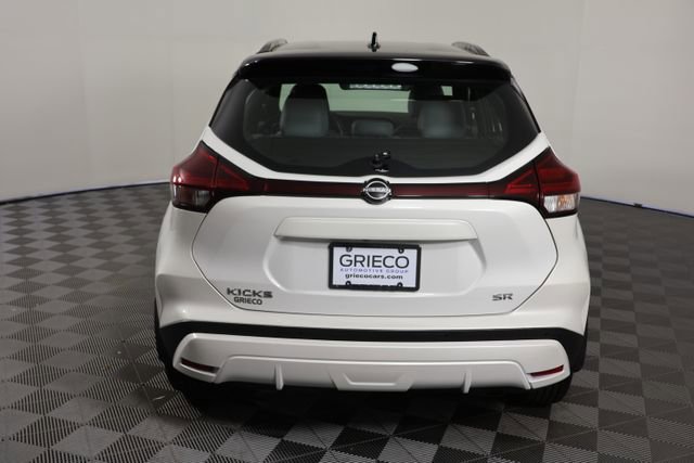 Used 2023 Nissan Kicks SR w/ SR Premium Package image 7