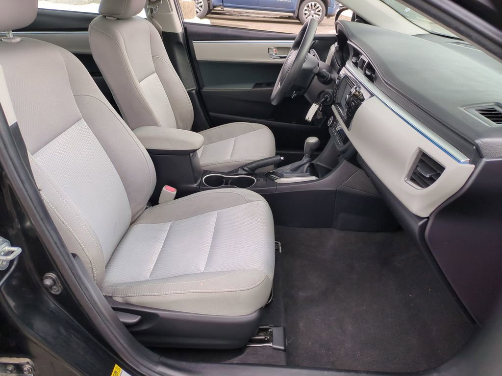 Used 2016 Toyota Corolla LE image 23