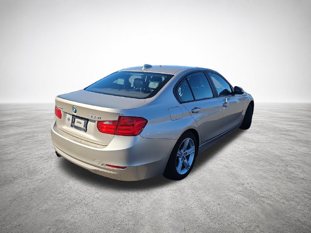 Used 2015 BMW 328i xDrive Sedan AWD/4WD image 8