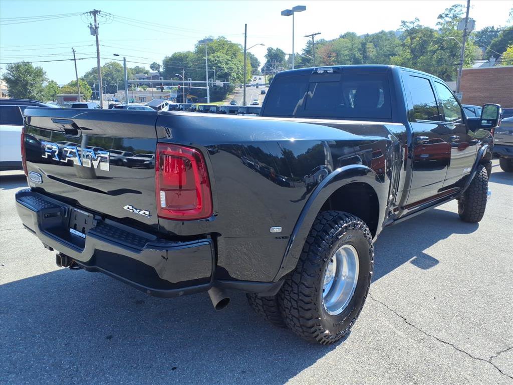 Used 2025 RAM 3500 Longhorn AWD/4WD image 4