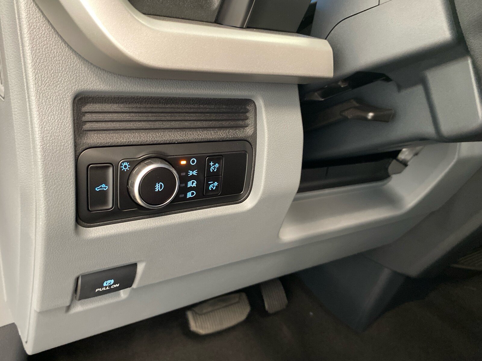 New 2026 Ford F250 4x4 Crew Cab Super Duty image 24