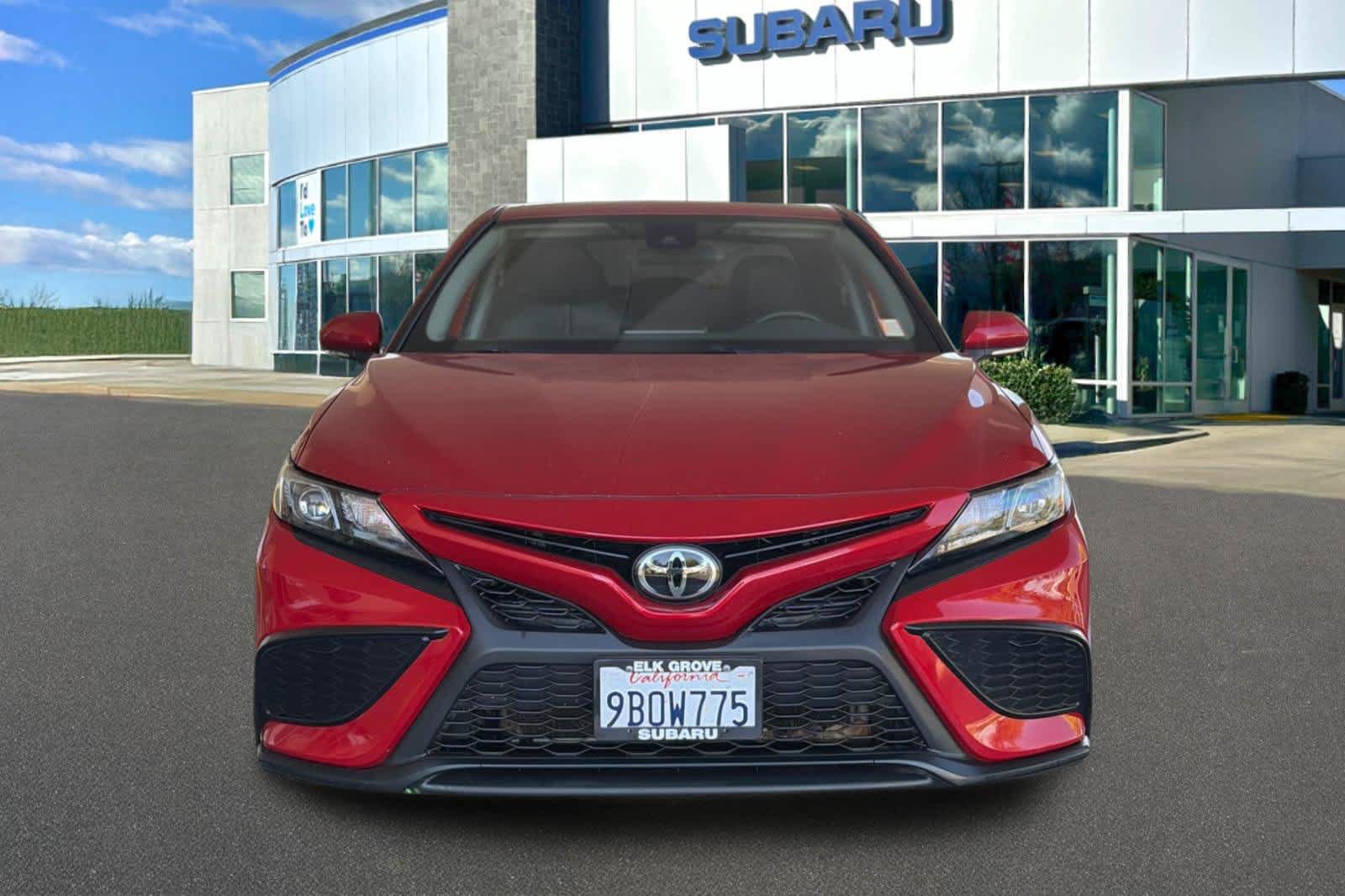 Used 2022 Toyota Camry SE FWD image 10