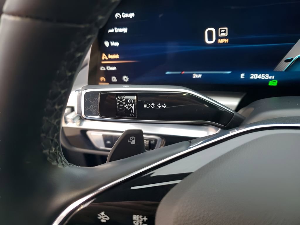 Certified 2024 Cadillac Lyriq Luxury image 35