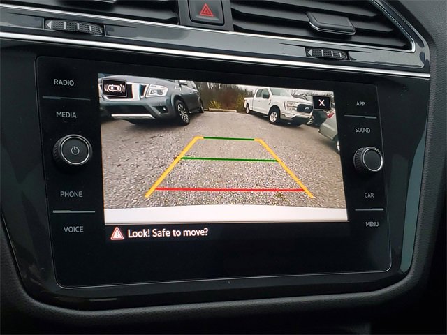 Used 2021 Volkswagen Tiguan SE R-Line image 18