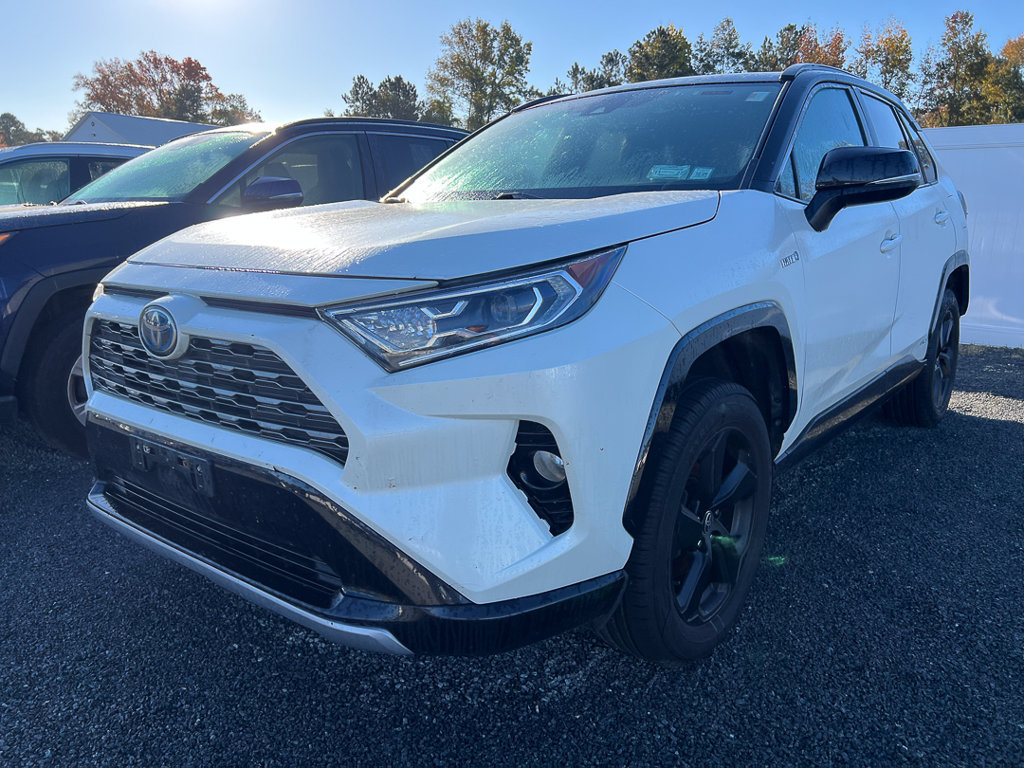 Used 2021 Toyota RAV4 XSE AWD/4WD image 2