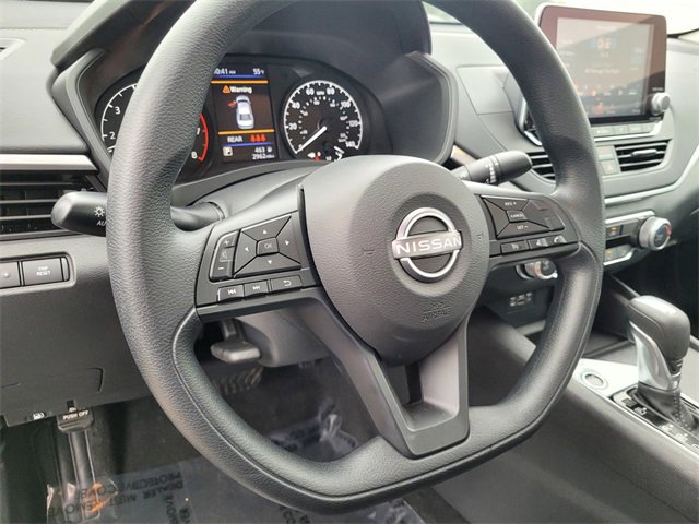 Used 2025 Nissan Altima 2.5 S image 13