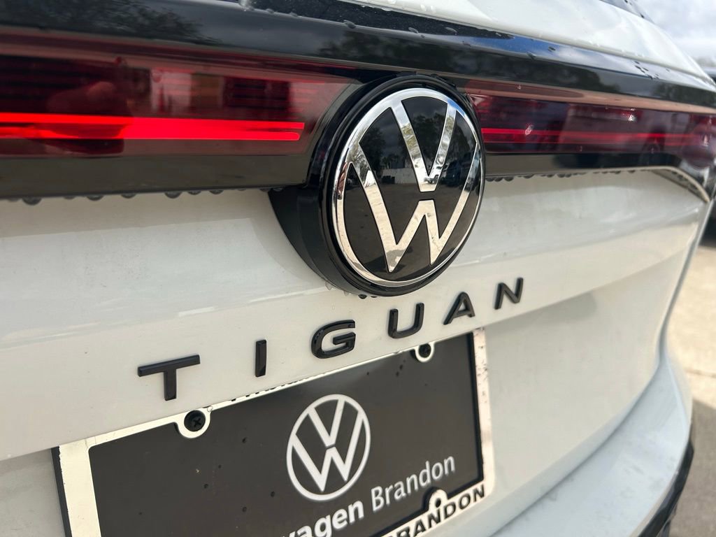 New 2026 Volkswagen Tiguan SE R-Line image 52