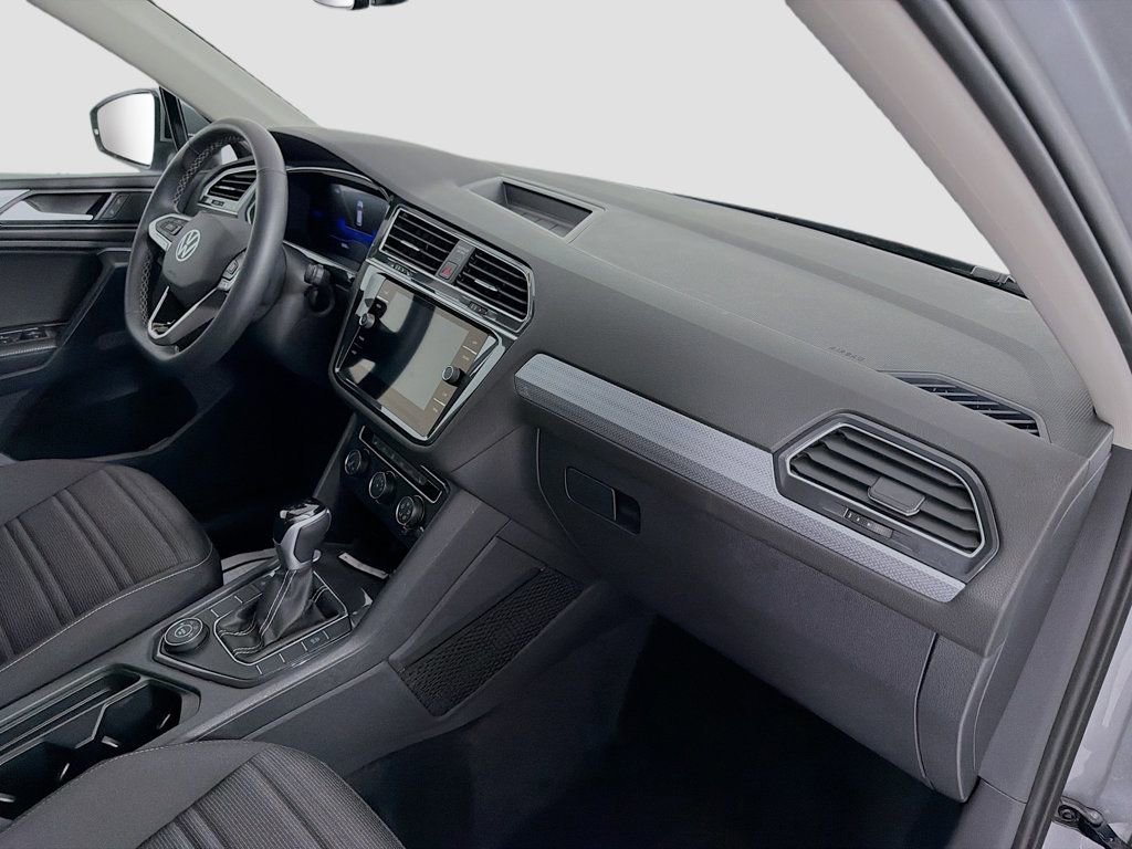 Used 2024 Volkswagen Tiguan S AWD/4WD image 29