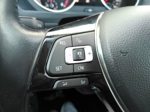 Used 2018 Volkswagen Tiguan SEL image 35