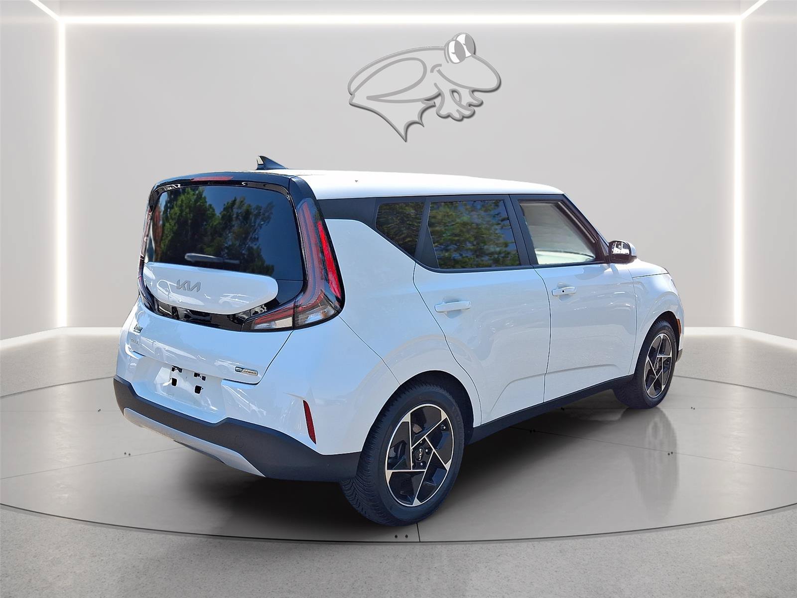 Used 2024 Kia Soul EX FWD image 4