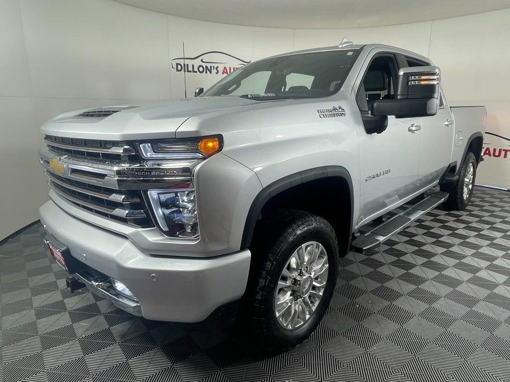 Used 2020 Chevrolet Silverado 2500 High Country w/ Technology Package image 2