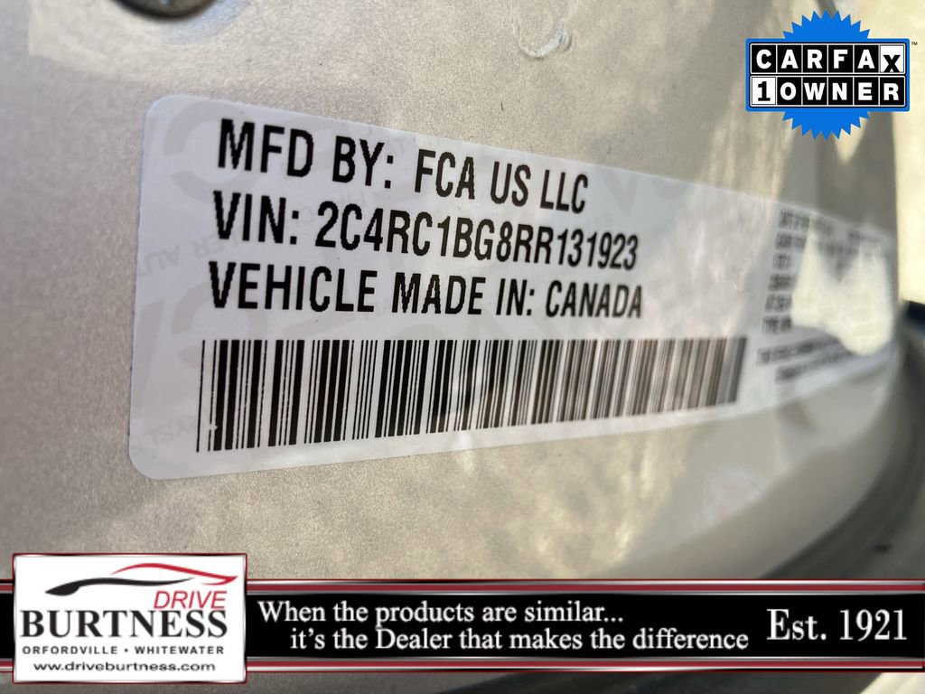 Used 2024 Chrysler Pacifica Touring-L image 33