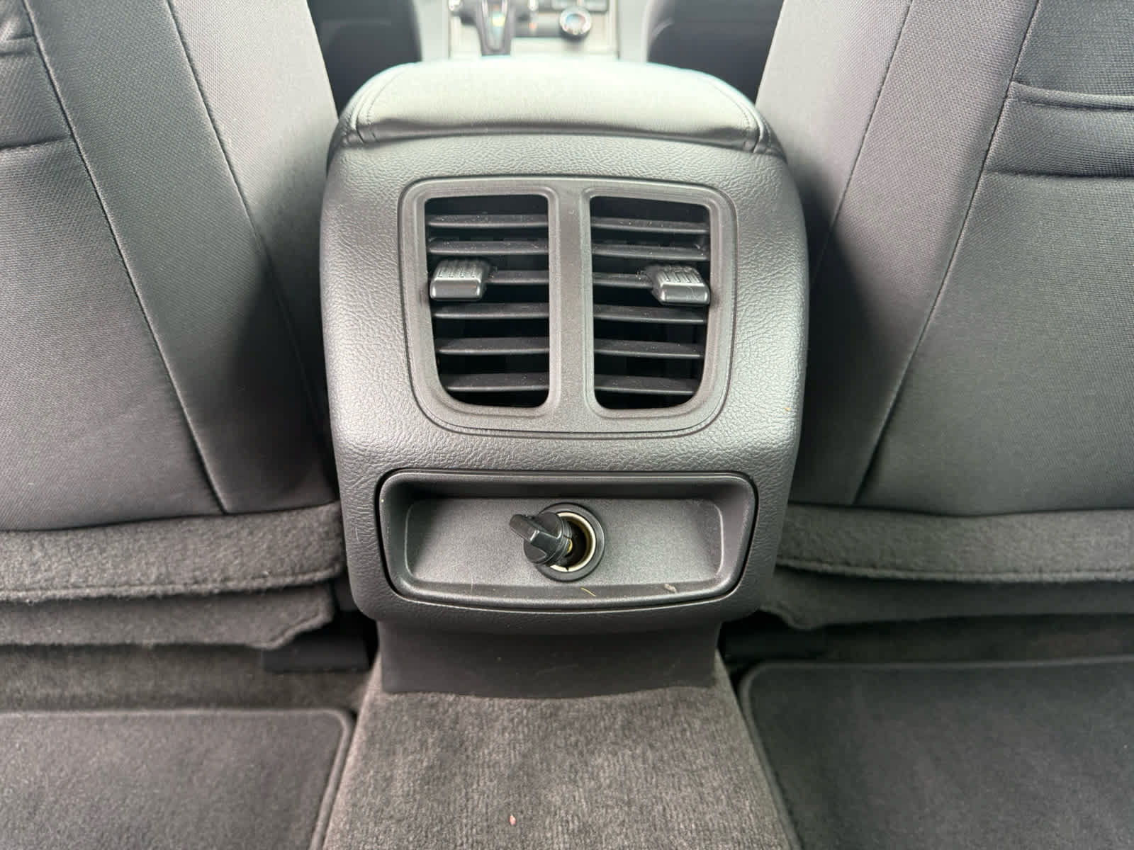 Used 2012 Ford Taurus SEL FWD image 11