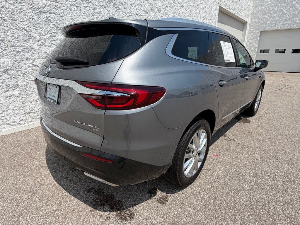 Used 2019 Buick Enclave Essence AWD/4WD image 16