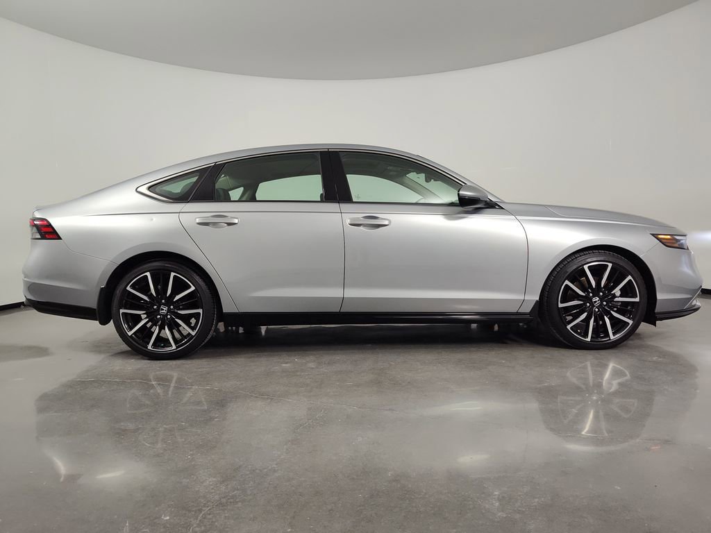 Used 2025 Honda Accord Touring image 13
