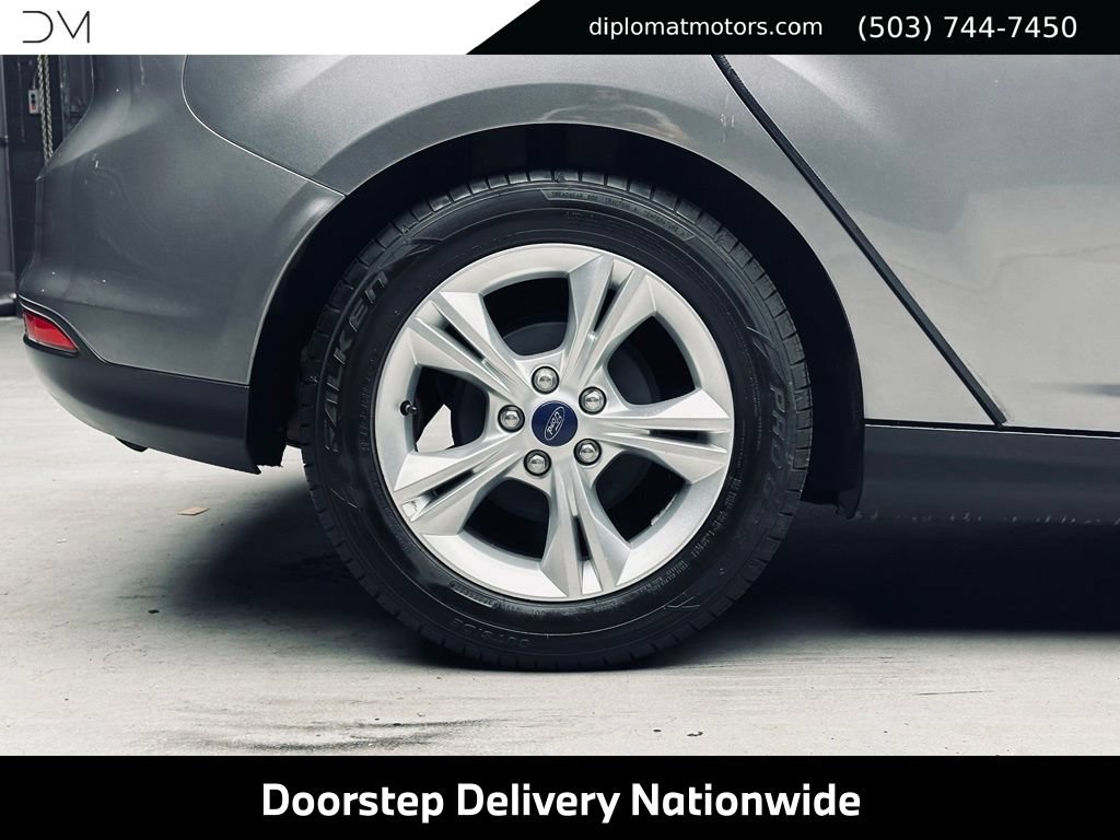 Used 2014 Ford Focus SE w/ SE Winter Package FWD image 40