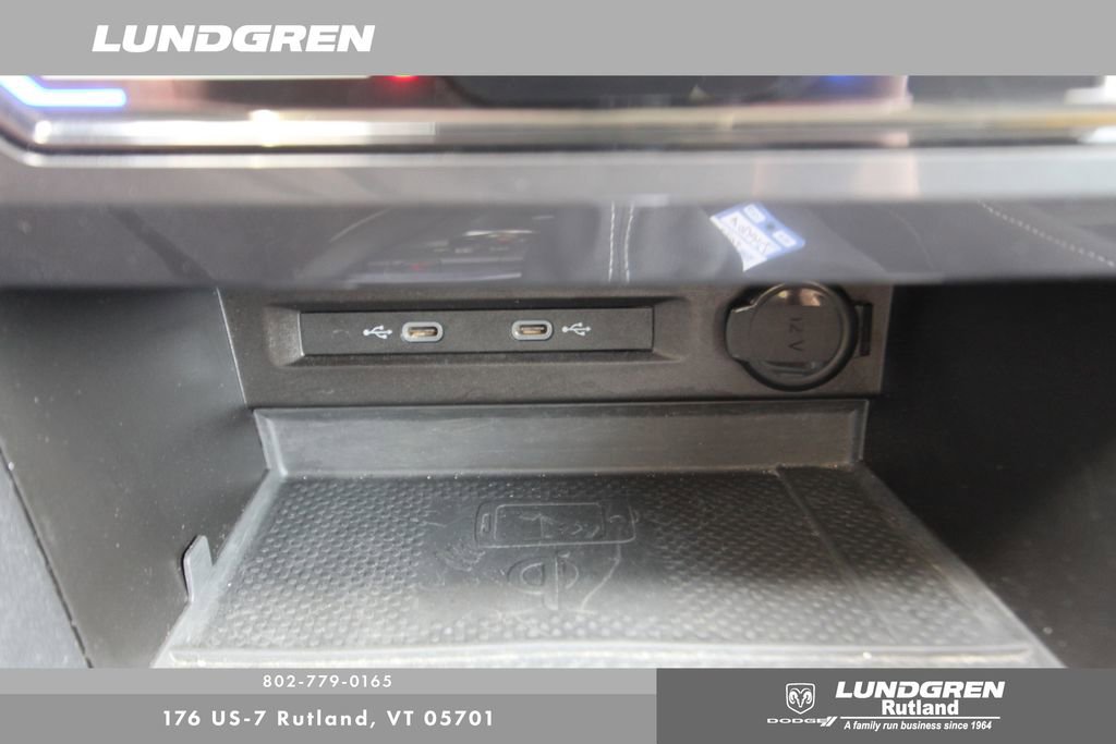 Used 2022 Volkswagen Tiguan SE image 25